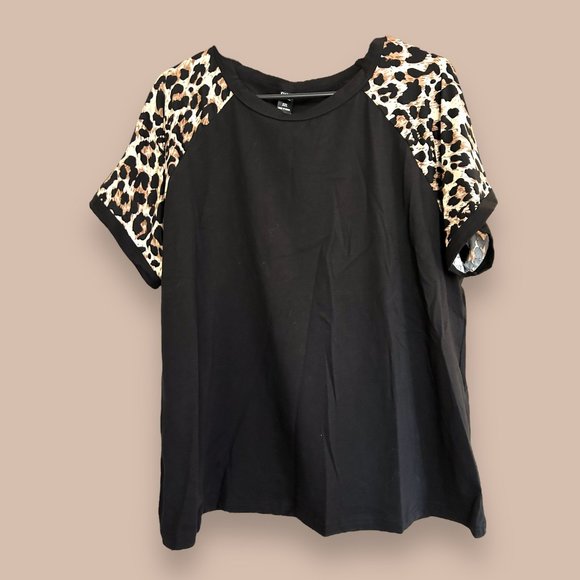 Emery Rose Tops - EMERY ROSE Leopard Raglan Sleeve Tee